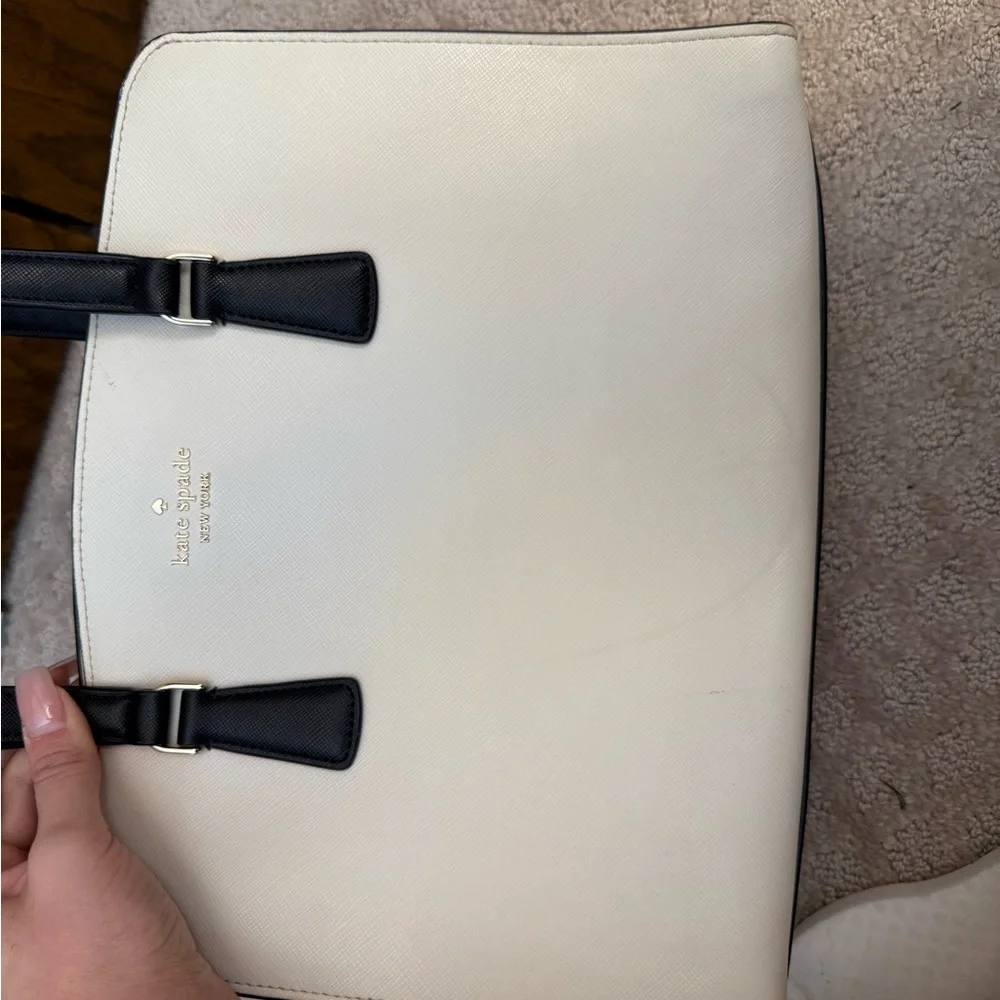 Kate Spade Perry Medium Satchel Bag Warm Beige Saffiano Leather Black Straps